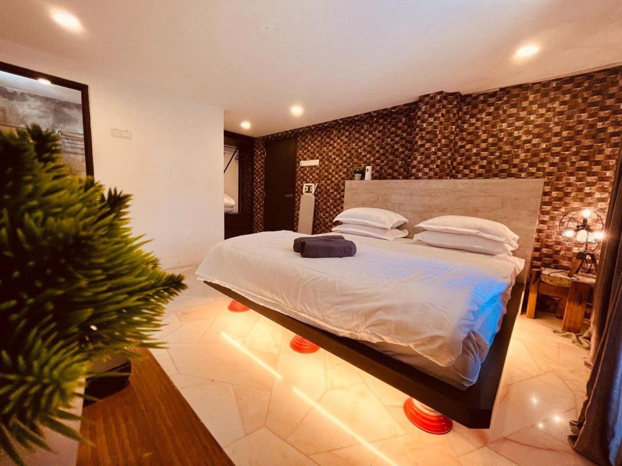 Rumah percutian Luxe Oriental By Stayco- 4k Hd Cinema & Ktv, Ps5 & Bbq Georgetown